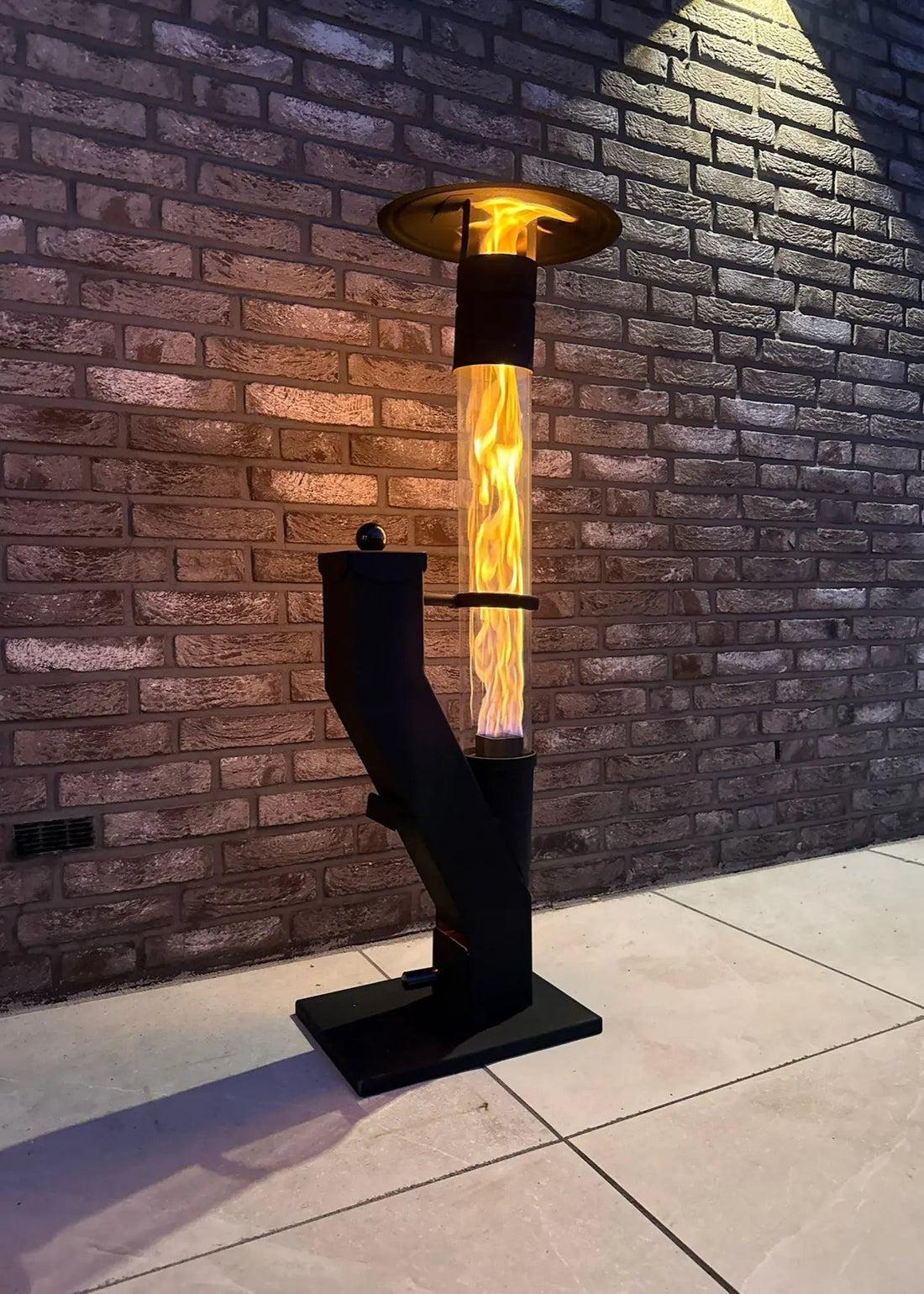 Flamesa Inferno Compact – Small Outdoor Pellet Stove for Balcony